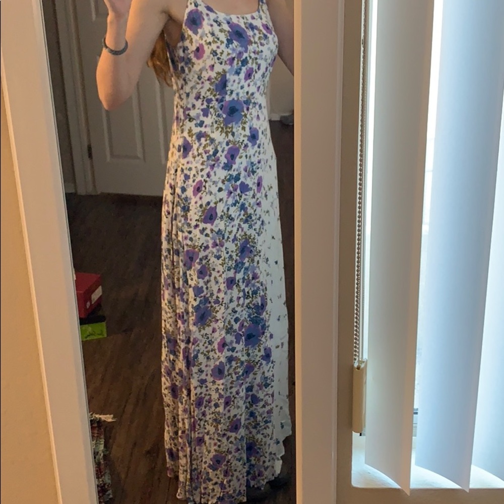 Gorgeous flowered maxi dress